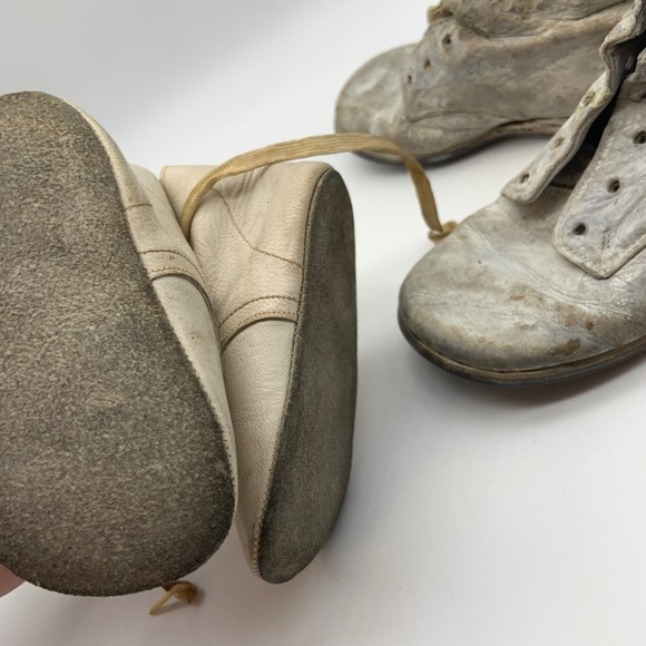 Vintage Baby/Toddler Shoes 2 Pairs From the 1950s - Picture 11 of 16
